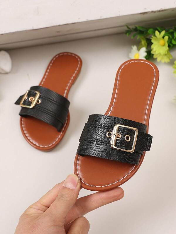 1 pereche de sandale plate negre pentru copii mici/fetițe, decor metalic cu cataramă, sandale de modă cu vârf deschis, potrivite pentru fete de 3-15 ani, zilnic, ocazional, vacanță, petrecere, primăvară/vară 2025