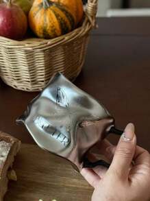 This Dark Butterfly Style Cup Has A Unique Design. With A Dark Tone, The Cup Body Features A Butterfly Relief, Embodying The Aesthetic Of Dark Beauty. The Material May Be Ceramic, Processed To Have A Metallic Luster. The Asymmetrical Cup Body Is Paired With A Curved Handle, Balancing Artistic Appeal And Comfortable Grip. Can Be Used As A Daily Drinkware Or Home Decor. Back To School