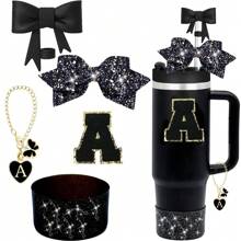 5 piezas de accesorios para taza de 30oz y 40oz, que incluyen tapa con protector de pajita de 10mm, decoración de lazos para pajita, pegatina con letras y cadena con dije, y funda protectora de silicona para la taza