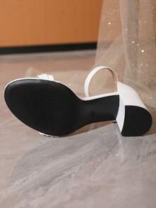 Timesize Giày cao gót màu trắng đính ngọc trai giả và đá Rhinestone trang trí nơ cho nữ, giày cưới trang trọng, giày công sở, giày sandal gót thấp mùa hè, hàng mới về - trắng - Xem 8