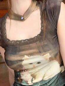 猫咪印花蕾丝拼接方领短袖女上衣