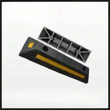 Set de 2 cuñas de rueda de goma, diseñadas para posicionar el automóvil en el garaje, hechas de goma y material plástico - Negro - Ver 7