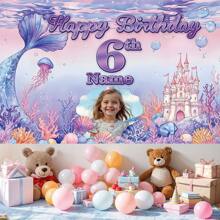 1 Stück personalisiertes Portrait, Name, Alters-Geburtstags-Party Banner, Polyester, Meerjungfrau Thema Unterwasser Schloss & Korallenriff Fotohintergrund, personalisiertes Alles Gute zum Geburtstag Banner, geeignet für Kuchentisch, Zuhause, Außenbereich, 3 Größenoptionen, grafischer Muster