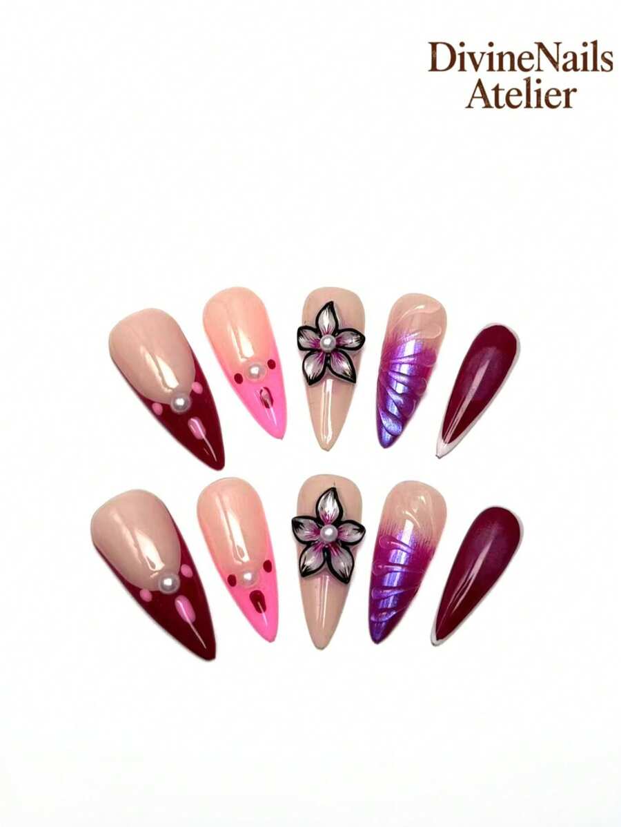 10款手工细高跟美甲。采用裸粉色、勃艮第红和粉紫色的组合或渐变色，饰以珍珠和精致的小花。花朵造型立体，细节精致。金属和珍珠元素更添奢华感。美甲用品 - 彩色 - 查看 1
