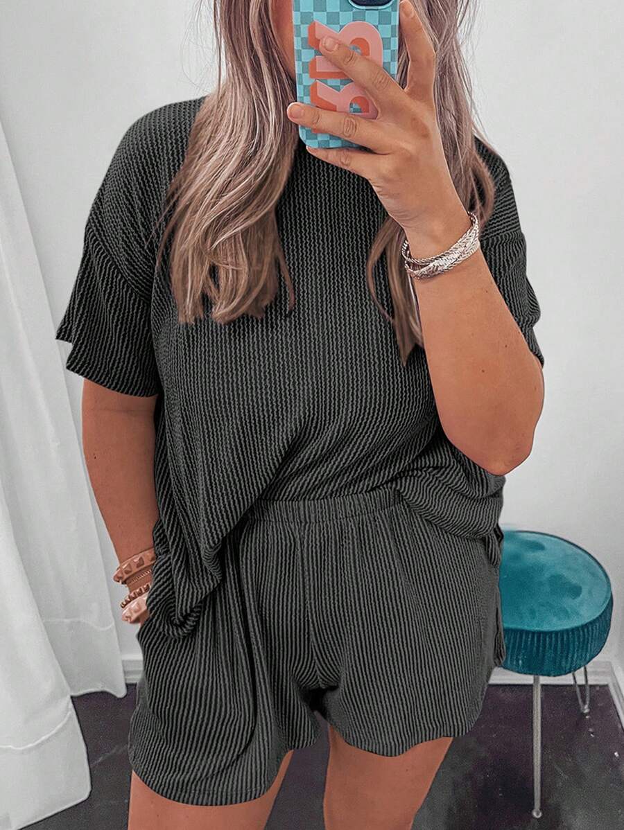 Plus Size Ribbed Textured Knit Loose Fit Tee And Shorts Set Two Pieces Set Women