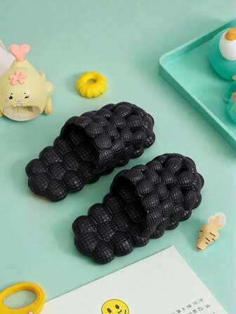 2025 Summer New Casual And Comfortable Boys' And Girls' Flat Flat Hole Shoes For Home, Daily, Beach, Outdoor, Simple Flat Hole Shoes