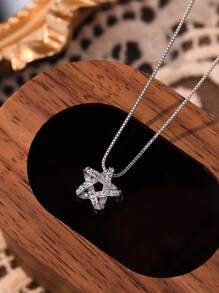 1pc S925 Sterling Silver Star Niche Design Hollow Five-Pointed Star Pendant Necklace For Women, Suitable For Daily Wear And Gift
