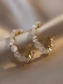 1 Pair Copper Alloy Cat Eye Stone C-Shape Hoop Earrings, Unique Design With Elegant Simplicity, Suitable For Women Who Pursue Distinctive And Quality Style, For Daily Commute, Casual Gathering, Formal Business Events, Romantic Dates To Enhance Overall Outfit And Facial Features