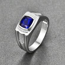 Bague en saphir créé pour homme 8 * 8 mm en argent sterling 925. Bague de mariage pour hommes avec montage serti de princesse CZAAA. Bague de pierres précieuses pour homme taille 6-13