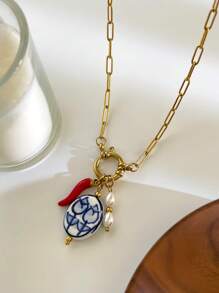 Monlansher Nuova collana con ciondolo in acciaio inossidabile per donna, design alla moda con timone e fibbia rotonda, con ciondoli in ceramica smaltata a forma di peperoncino e finta perla, collana versatile