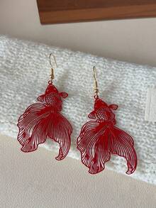 2pcs Retro Red Koi Fish Design Ear Clips, Painless No Piercing Earrings - Red - View 4