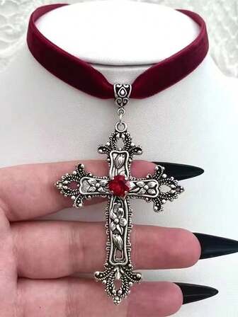 1 件朋克哥特式红宝石十字天鹅绒颈链，适合女性装饰和佩戴