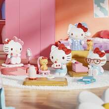 Sanrio Hello Kitty Daily Life Series Kitty Cat Ornament-Daily Routine Before A Date - Multicolor - View 2