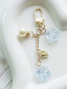 1 件女士优雅简约玫瑰花钥匙扣，带心形和人造珍珠吊坠，时尚包包/钱包吊饰花卉