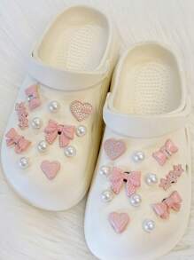 Accesorios de decoración de zapatos DIY de la serie "Original Dopamine Pink Pearl Bow" con corazón y pentagrama de diamante, perlas 3D y hebilla de zapato desmontable, 24 piezas / set, de moda recién llegado