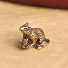 1 pièce Ornement de couple de chats vintage en laiton, sculpture artistique, chats enlacés amoureux. Idéal comme œuvre d'art pour la maison, le bureau ou le café. Parfait pour une étagère, un salon ou un bureau. Rat en laiton pour la bonne chance et la prospérité, un charme pour la maison, la voiture et la décoration de bureau - Multicolore - Voir 12