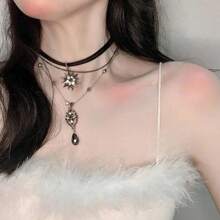 Elegante collar vintage de lujo con múltiples capas en color negro como regalo para ella para fiestas, festivales de música y el Día de Todos los Santos