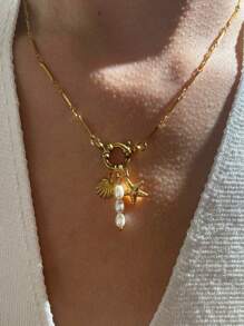 Monlansher Collana estiva in acciaio inossidabile da donna, ciondoli in stile bohémien con conchiglie, stelle marine e perle finte a più strati, elegante collana dorata di design di alta gamma, personalizzata