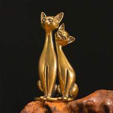 1 pièce Ornement de couple de chats vintage en laiton, sculpture artistique, chats enlacés amoureux. Idéal comme œuvre d'art pour la maison, le bureau ou le café. Parfait pour une étagère, un salon ou un bureau. Rat en laiton pour la bonne chance et la prospérité, un charme pour la maison, la voiture et la décoration de bureau - Multicolore - Voir 5