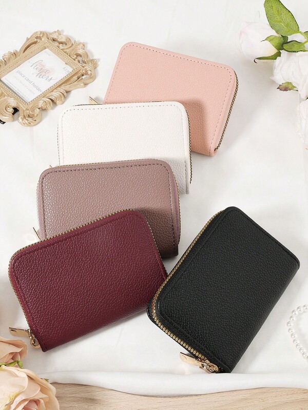 Geantă Burgundy, Geantă Charry Red, Geantă Wine Red, Portofel scurt elegant și durabil pentru femei, cu închidere cu fermoar, Sloturi multiple pentru carduri de credit și monede, Design compact și portabil, Perfect pentru călătorii, muncă și utilizare zilnică, Cadou ideal pentru prietenă, mamă sau profesoară, Stil modern și minimalist.