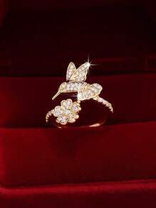 1pc Cute Intricate Sparkling Bee Holding Flower Design Ring, Suitable For Women's Daily Wear And Mother's Day Commemorative Gift