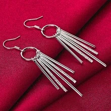 银色圆形五柱哑光光滑吊坠耳环，适合时尚女士婚礼饰品