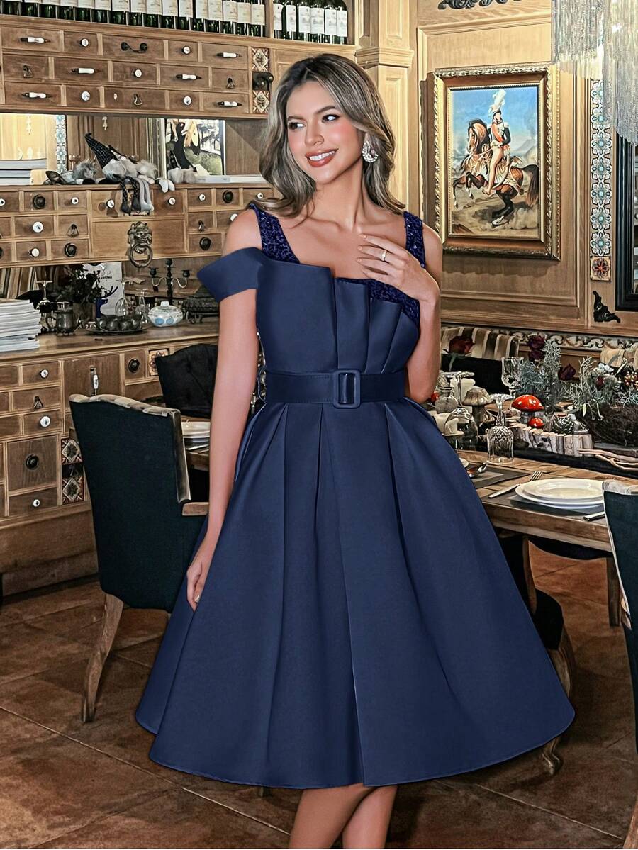 Faeriesty 优雅亮片缎面派对礼服 | 方领无袖廓形，撞色细节