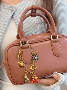 HXXOOS 1 Peça Pingente de Bolsa Vintage de Metal Multi-Pingente - Decoração de Corrente com Dinossauro Fofo, Cereja, Flor, Coração para Bolsas e Mochilas Femininas, Pingente de Bolsa Estilo INS, Presente para Namorada, Adequado para Looks Diários
