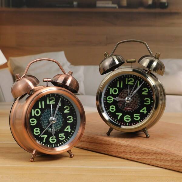 1pc 3 Inch Vintage Mute Analog Alarm Clock, Loud Metal Alarm Clock With Night Light And Handle, Suitable For Heavy Sleepers, Adults And Students, Desk, Dorm And Bedroom, Cartoon Design, Powered By AA Battery (Not Included), Great For Easter, Mother's Day Gift