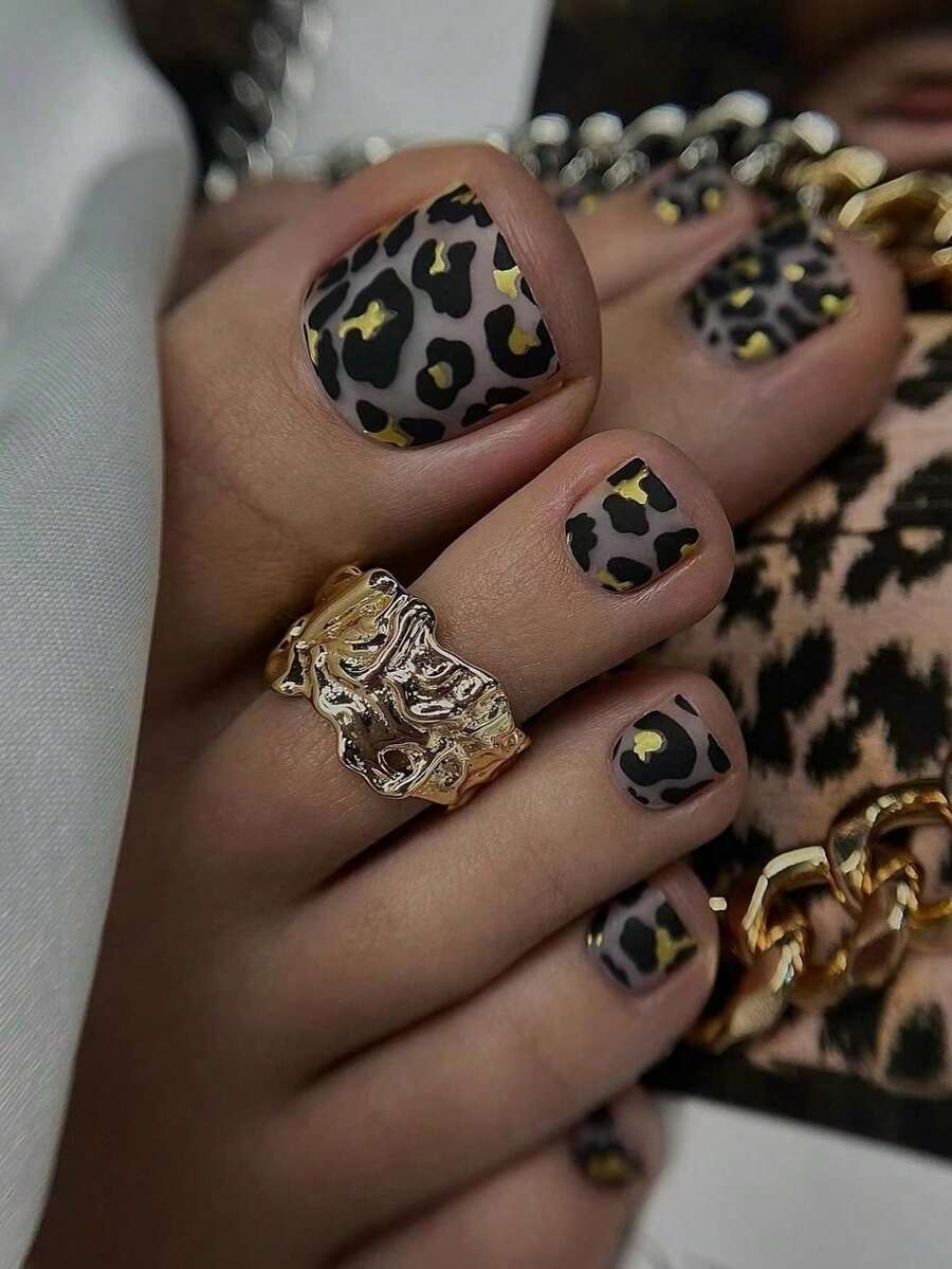 24pcs Short Press-On Toe Nails, Black Leopard Print & Gold Foil Design, Suitable For Women's Daily Wear, Travel, Vacation - Multicolor - View 1