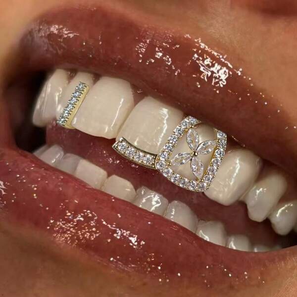 2pcs Popular Fashion Design Four-Leaf Flower Cutout Extension & Stick Teeth Sparkle Grillz Personality Accessories Grillz Gift For Both Men And Women