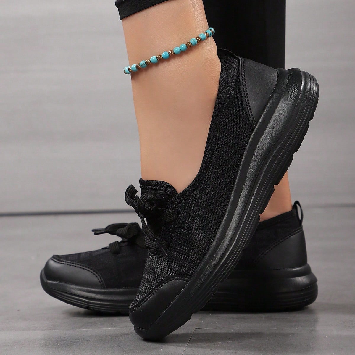 Nuevos tenis de malla para mujer de otoño/invierno, zapatos planos blancos, zapatillas slip-on y con cordones casuales de primavera/verano, tallas 35
