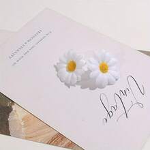 20/100pcs Artificial White Daisy Headpiece, Suitable For Hat Decoration, Cake Decoration, DIY Handicraft Decoration, Indoor Decoration Aesthetics, Graduation Gift Decoration Flowers, Bedroom Decoration, Wedding Decoration, Yellow Small Daisy Flower Whole Pack Wholesale, Handmade Woven Flower Garland, Dessert Table Backdrop, Photography Props Floral Accessories, Durable Non-Fading Decorative Flower Head, Artificial Small Daisy - Small Daisy Flower Head - View 8