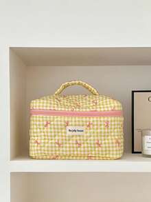 1个韩版女士格子蝴蝶结化妆包，大容量旅行化妆品收纳包，必备礼品，可收纳化妆品、洗漱用品、配饰，亦可作房间装饰、包包、梳妆台用品、储物包。