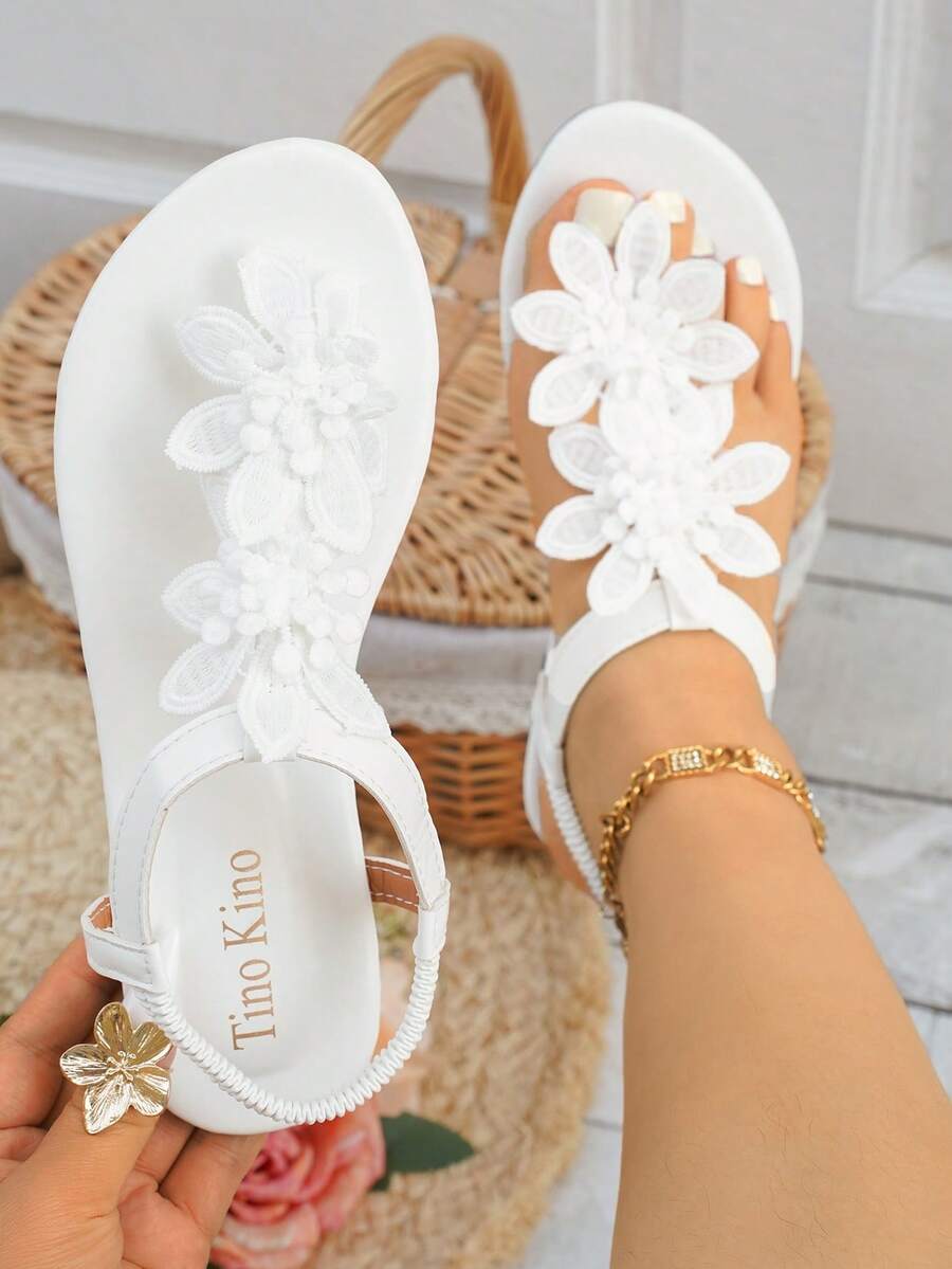 女士不对称花卉装饰平底凉鞋，轻便弹力套脚设计，优雅百搭，适合婚礼和休闲场合，人字拖，春夏穿搭 - 燙金白色兩朵花 - 查看 1