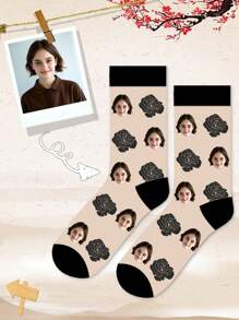 1 paire de nouveaux chaussettes personnalisées noires à roses, chaussettes de couple personnalisées, cadeau de remise des diplômes, chaussettes amusantes à col roulé personnalisées en tant que cadeaux pour hommes, chaussettes de sport, chaussettes de sport personnalisées, cadeaux d'anniversaire personnalisés, en tant que cadeaux de la Saint-Valentin, chaussettes fantaisie pour hommes, chaussettes fantaisie pour femmes