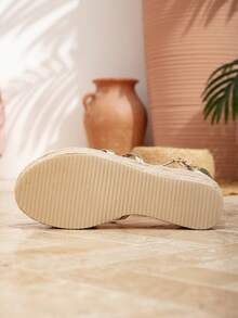 Women's 2025 Summer New Arrival Straw Braid Sandals, Vacation Style Wedge Heel Platform Canvas Sole Ankle Strap Sandals - Gold - View 9