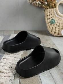 云朵图案青少年套脚拖鞋，防滑速干柔软轻便男女童浴室拖鞋，厚底露趾室内/室外凉鞋 - 黑色 - 查看 3