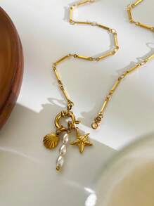 Monlansher Collana estiva in acciaio inossidabile da donna, ciondoli in stile bohémien con conchiglie, stelle marine e perle finte a più strati, elegante collana dorata di design di alta gamma, personalizzata