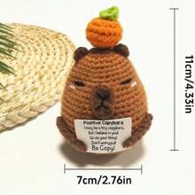 1 pieza Figura divertida de Capibara, Miniatura creativa y linda de Capibara con tarjeta positiva, Muñeco de peluche suave de Capibara, Decoración de personaje tejido inspirador para oficina, fiesta, hogar, regalo de graduación, regalo de boda, regalo para familia y amigos