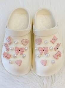 Accesorios de decoración de zapatos DIY de la serie "Original Dopamine Pink Pearl Bow" con corazón y pentagrama de diamante, perlas 3D y hebilla de zapato desmontable, 24 piezas / set, de moda recién llegado