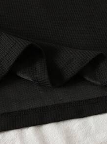 2 pièces Ensemble décontracté en mailles gaufrées de couleur unie pour femmes, haut court à épaules tombantes, encolure ronde, dos avec découpe et short fendu sur le côté, ajustement décontracté et confortable, ensemble deux pièces