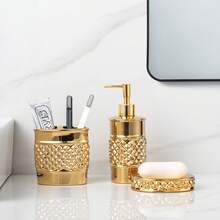 LIVEHOUSE 3-Piece Ceramic Bathroom Accessories Set - Luxurious Soap Dispenser, Toothbrush Holder & Soap Dish With Modern Geo Embossed Design For Bathroom Accessory Set Home Bathroom Decor Bathroom Accessories Bathroom Organizer Summer - Vàng - Xem 5