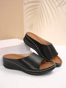 Elegant Women's Wedge Shaped Slippers And Sandals, Buckle Decoration Outdoor Sandals, Fashionable, Comfortable, Elegant, Casual, Beach, Wedge Shaped, Thick Soled Sandals, Plus Size - Black - View 3