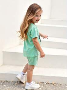 4-8Y Girls Cute Butterfly & Flower Print "Happy" Short Sleeve T-Shirt & Shorts Set, Casual Playwear Outfit, Summer - Mint Green - View 2