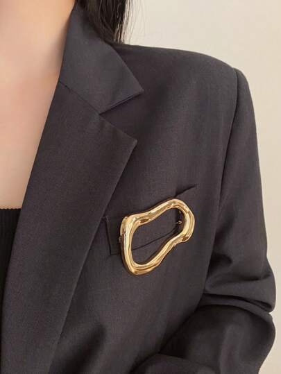 1 Stück asymmetrische Metall Minimalist Design Brosche für Frauen, modischer Lässig vielseitiger Anstecknadel Accessoire