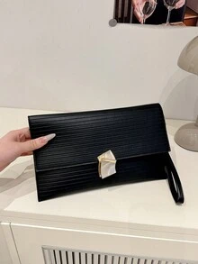 1pc Quilted Flap Closure PU Solid Color Envelope Bag, Fashionable Bright Color Party Clutch Bag, Laser Bright Color Chain Shoulder Bag, Glossy Evening Party Small Square Bag, Suitable For Women To Use For Dating, Party, And Evening Events - Black - View 2