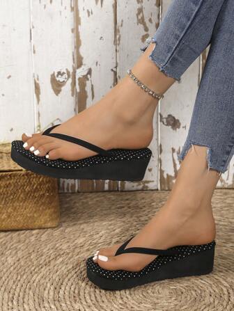 母亲节礼物，柔软舒适的人字拖，女士人字拖厚底凉鞋，流行黑色凉鞋，沙滩凉鞋，轻便舒适凉鞋，休闲厚底凉鞋，女士夏季时尚厚跟厚底坡跟高跟人字拖沙滩拖鞋，防滑鞋底，非常适合户外海滩婚礼