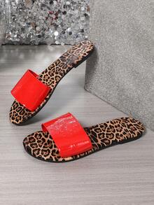 Sandálias rasteiras femininas com estampa de leopardo, chinelos vermelhos confortáveis e casuais, chinelos leves de verão