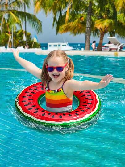 1个必备PVC西瓜图案充气儿童游泳圈，适合户外沙滩玩耍，加厚圆形泳池浮圈，水上嬉戏好去处。